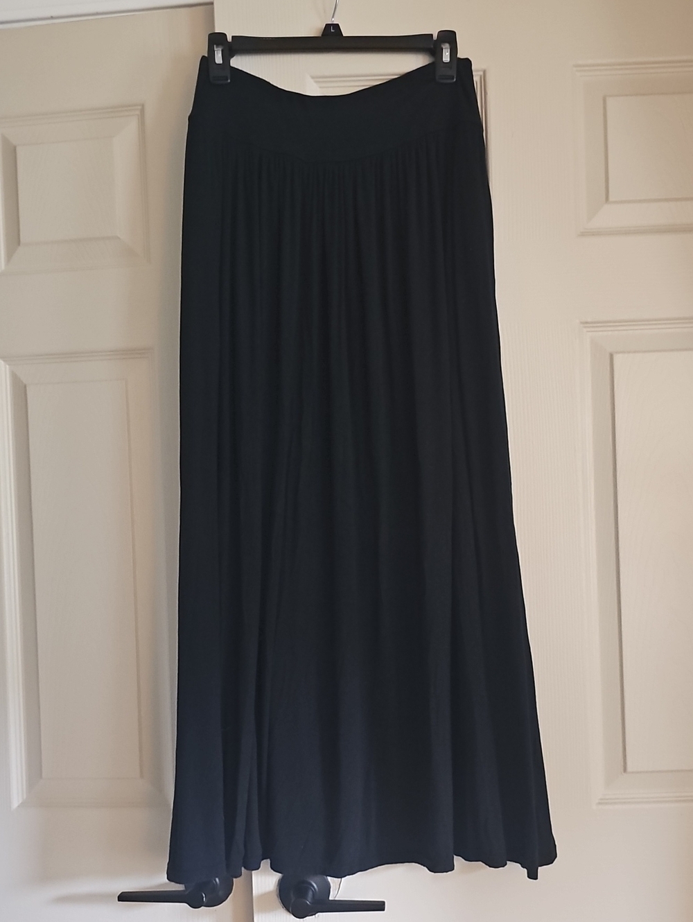 HALARA Black Full-Length Maxi Skirt